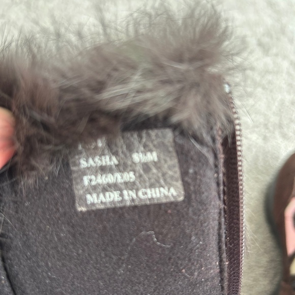 Coach Sasha Quilted Signature C Fur Trimmed Winter Boots Size 8.5 - Picture 6 of 6